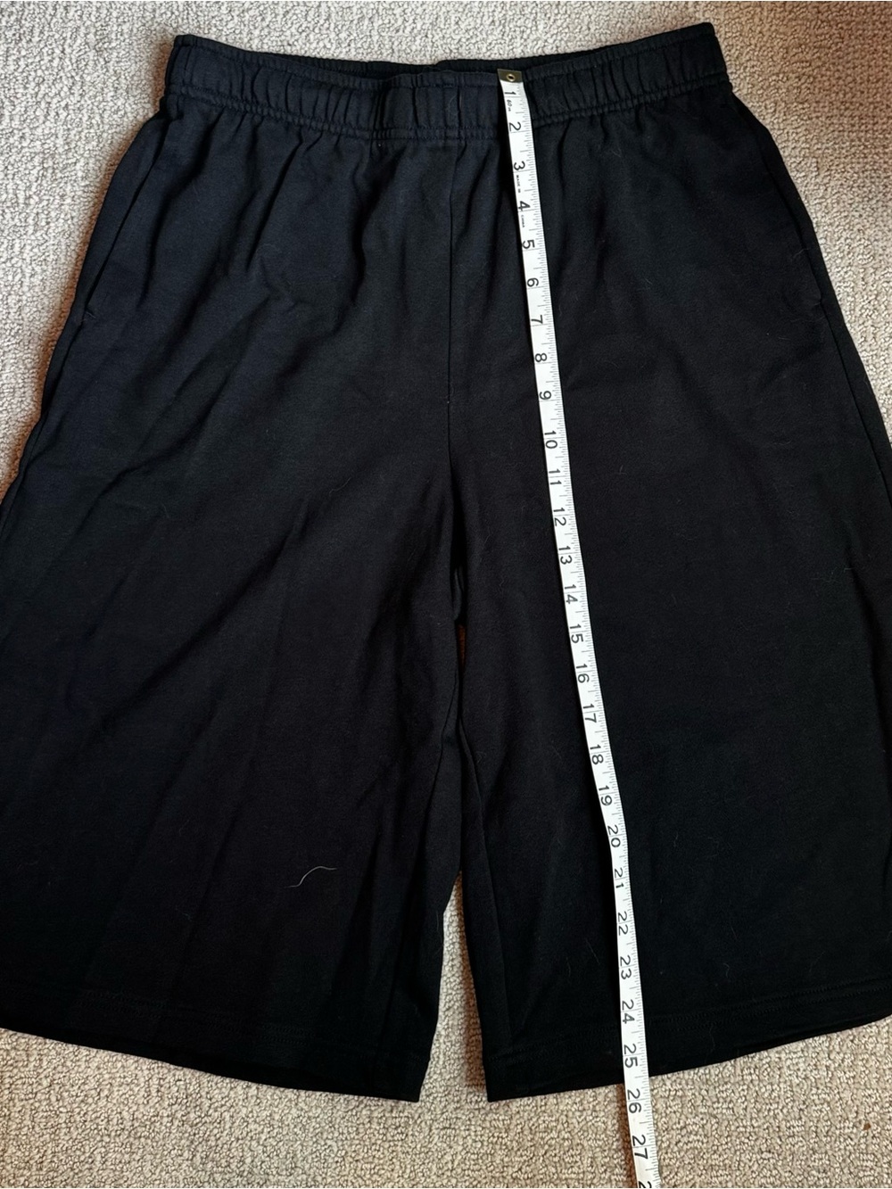 GAP 11.5" VintageSoft Terry Longline Sweat Shorts - Picture 4 of 6